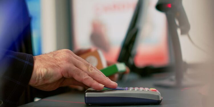 Responsabilidade contratual cresce com avanço das operações bancárias digitais nas empresas 16 Foto: Reprodução/ Freepik