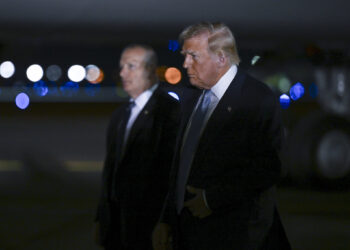 Em reviravolta, Trump defende liberação dos arquivos de Jeffrey Epstein pela Câmara 6 Em reviravolta, Trump defende liberação dos arquivos de Jeffrey Epstein pela Câmara