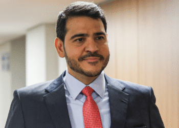 Jorge Messias é indicado ao STF: quem é o novo nome escolhido por Lula