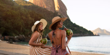 Fluxo de turistas internacionais ao Rio de Janeiro cresce e deve atingir recorde em 2025