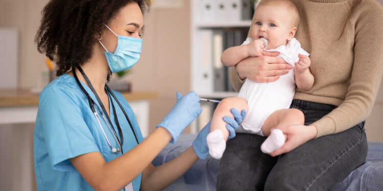 Saúde fecha compra de 1,8 milhão de doses da vacina contra vírus sincicial respiratório para proteger gestantes e recém-nascidos no SUS 16 Foto: Reprodução/ Freepik