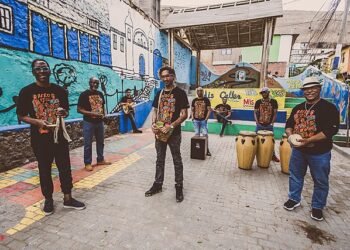 Mais de 20 anos após a obrigatoriedade do ensino de história e cultura afro-brasileira, ainda persistem desafios nas escolas 13 Mais de 20 anos após a obrigatoriedade do ensino de história e cultura afro-brasileira, ainda persistem desafios nas escolas