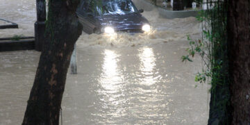 Chuvase ventos deixam mais de 700 mil sem energia na Grande São Paulo