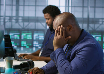 Escândalos de fraudes no Brasil reforçam a necessidade de as empresas aderirem à norma antissuborno