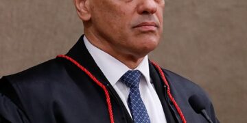 Moraes autoriza Bolsonaro a deixar prisão para realizar cirurgia em Brasília 16 Moraes autoriza Bolsonaro a deixar prisão para realizar cirurgia em Brasília