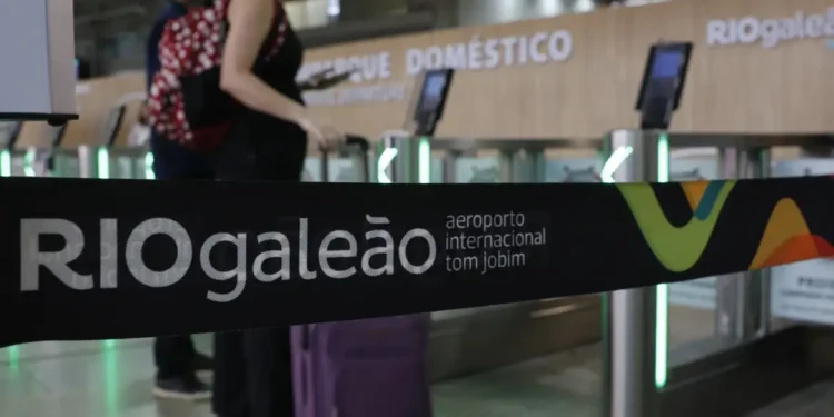 Ventos fortes provocam atrasos e cancelamentos de voos no Rio de Janeiro 14 Foto: Reprodução Fernando Frazão