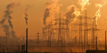 Acordo de Paris completa dez anos sob alerta da ONU sobre lentidão no combate à crise climática 1 Acordo de Paris completa dez anos sob alerta da ONU sobre lentidão no combate à crise climática