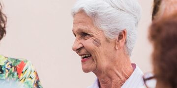 Número de idosos ocupados no Brasil bate recorde e chega a 8,3 milhões em 2024 15 Número de idosos ocupados no Brasil bate recorde e chega a 8,3 milhões em 2024