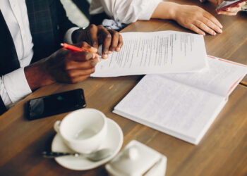 Empresas precisam definir regras claras para uso de atestado de acompanhamento