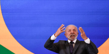 No Conselhão, Lula defende fim da escala 6x1, redução da jornada de trabalho e ações mais duras contra o feminicídio 15 No Conselhão, Lula defende fim da escala 6×1, redução da jornada de trabalho e ações mais duras contra o feminicídio