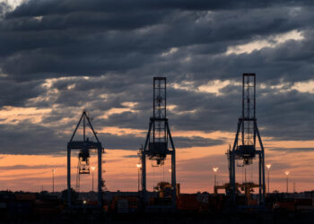 Greve dos petroleiros gera perdas diárias estimadas em R$ 200 milhões para a Petrobras