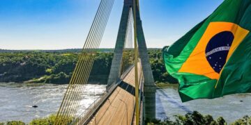 Lula inaugura Ponte da Integração entre Brasil e Paraguai e destaca cooperação regional