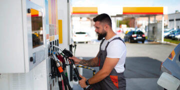 Governo do Rio bloqueia inscrições de postos de combustíveis irregulares