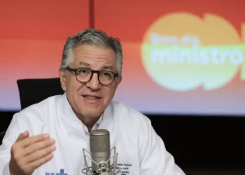 Ministro da Saúde destina esforços para combater negacionismo e ampliar cobertura vacinal no Brasil 21 Ministro da Saúde destina esforços para combater negacionismo e ampliar cobertura vacinal no Brasil