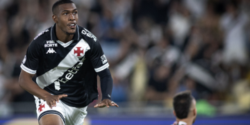 Vasco Vira e Derrota o Fluminense por 2 a 1 no Maracanã, na Semifinal da Copa do Brasil