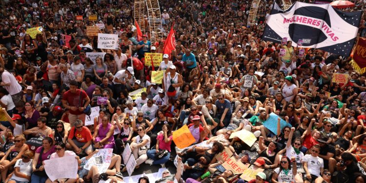 Ministras exaltam luta das mulheres em atos nacionais contra o feminicídio 14 Foto: Rovena Rosa/Agência Brasil