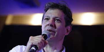 Haddad atribui problema da dívida pública aos juros altos e defende corte da Selic