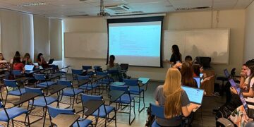 Capes abre inscrições para 12 mil bolsas do Pé-de-Meia Licenciaturas a partir de fevereiro