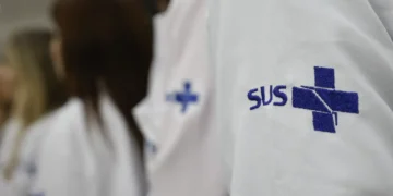 Brasil envia medicamentos e insumos de saúde à Venezuela após danos à rede hospitalar