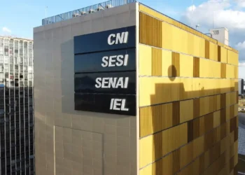 Manutenção da Selic em 15% gera críticas de indústria, construção civil e centrais sindicais