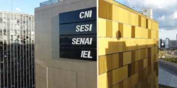 Manutenção da Selic em 15% gera críticas de indústria, construção civil e centrais sindicais