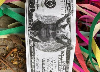 Dólar fecha abaixo de R$ 5,40 pela primeira vez desde dezembro e Bolsa atinge maior nível em um mês