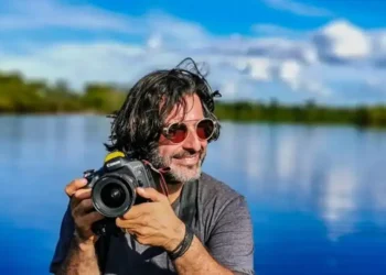 Profissionais destacam papel humano do fotojornalismo em meio aos avanços da inteligência artificial