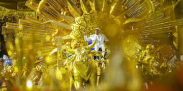 Governo do Rio libera R$ 40 milhões para escolas de samba do Grupo Especial 16 Governo do Rio libera R$ 40 milhões para escolas de samba do Grupo Especial