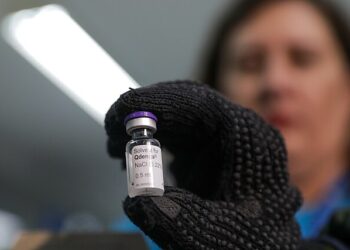 SUS inicia aplicação de vacina contra dengue de dose única em três cidades