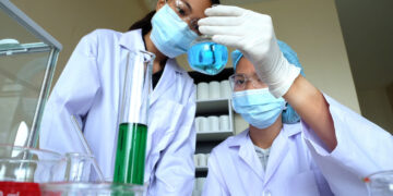 Brasil e Índia avançam em cooperação para produção de medicamentos e saúde digital