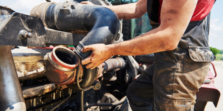 Contaminação do óleo responde por até 85% das falhas em sistemas hidráulicos de máquinas de construção 14 Foto: Freepik