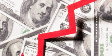 Dólar cai ao menor nível em 21 meses e Bolsa bate recorde acima dos 186 mil pontosg