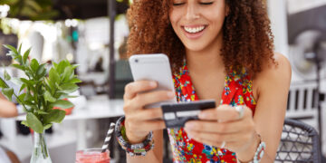 Mercado Pago aposta em ativações inéditas e reforça foco em segurança digital no Carnaval do Rio