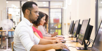 Governo federal cria 185 novos laboratórios de informática no Rio de Janeiro