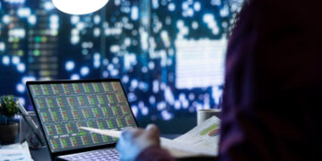 NVIDIA registra receita recorde de US$ 68,1 bilhões no 4º trimestre fiscal de 2026