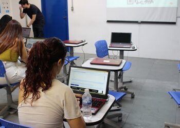 Inteligência artificial impulsiona produtividade e redefine desenvolvimento de software, aponta especialista