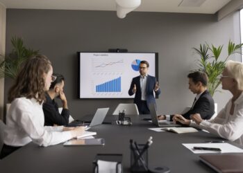 87% das empresas adotam gestão de desempenho formal, aponta estudo da Korn Ferry