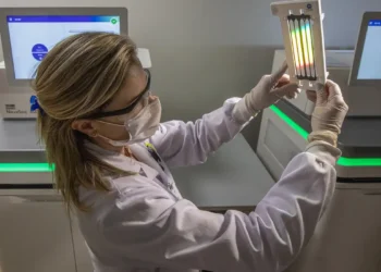 IA avança na saúde, mas uso ainda é concentrado em tarefas operacionais 19 IA avança na saúde, mas uso ainda é concentrado em tarefas operacionais