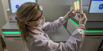 IA avança na saúde, mas uso ainda é concentrado em tarefas operacionais