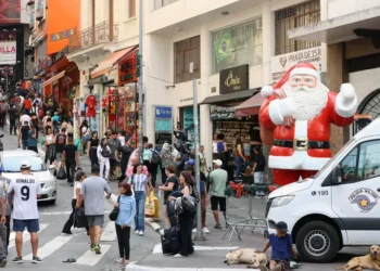 Mês do Consumidor exige atenção redobrada para evitar golpes em compras online e no varejo