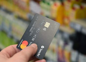 Consumidores denunciam cartão consignado disfarçado de empréstimo e recorrem à Justiça