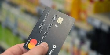 Consumidores denunciam cartão consignado disfarçado de empréstimo e recorrem à Justiça