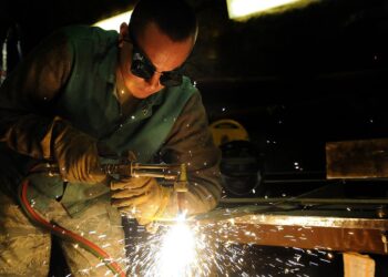 Inflação ao produtor no Brasil dispara em março e registra maior alta desde 2022