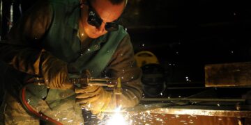 Inflação ao produtor no Brasil dispara em março e registra maior alta desde 2022