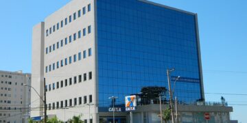 Lucro da Caixa cai 34,4% no primeiro trimestre após aumento das provisões contra inadimplência