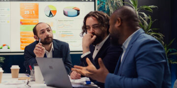 Comunicação estratégica pesa mais do que resultados isolados nas decisões de CEOs