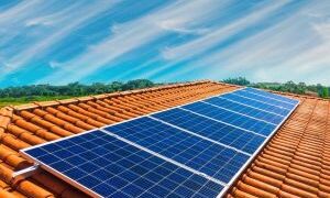 Energia solar avança no Brasil em meio à crise global e impulsiona crescimento de empresas do setor