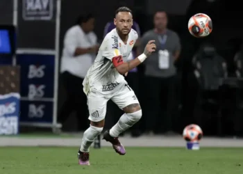 Com a presença de Neymar, Ancelotti convoca seleção para a Copa