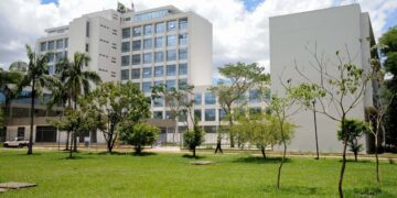 Estudantes mantêm ocupação da reitoria da USP e cobram retomada de negociações