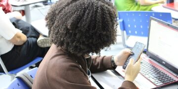 O problema não é a inteligência artificial, é a falta de maturidade para usá-la